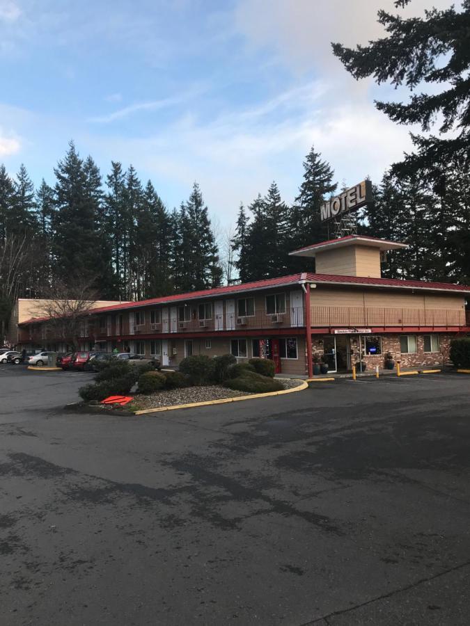 Smokey Point Motor Inn Арлингтън Екстериор снимка