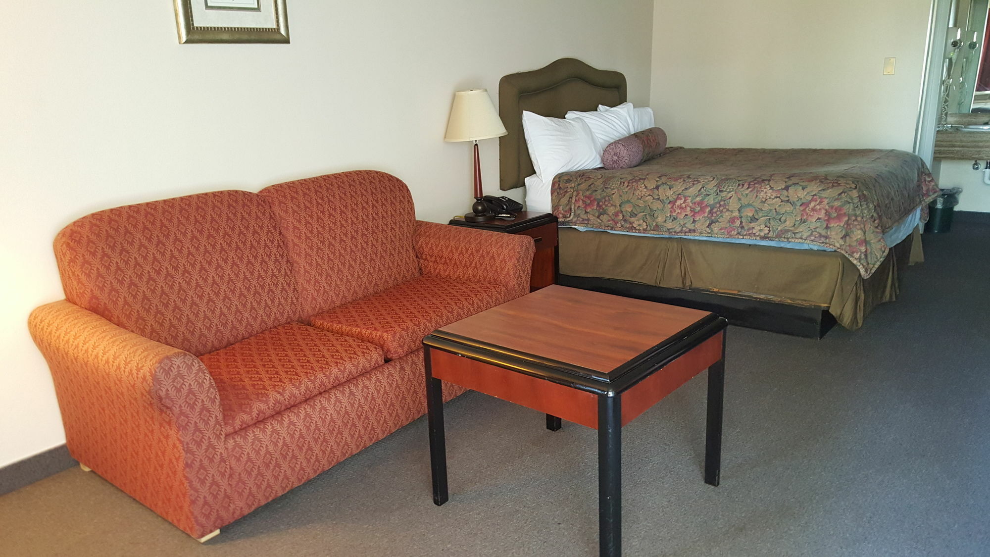 Smokey Point Motor Inn Арлингтън Екстериор снимка