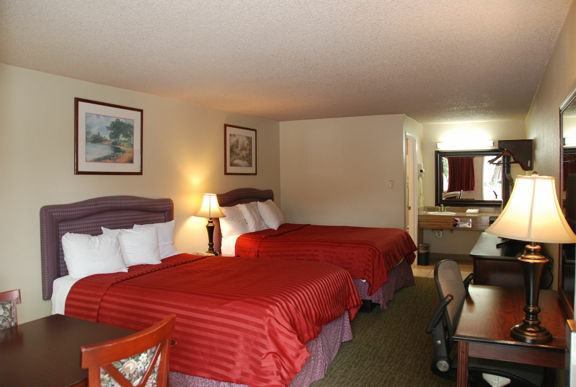 Smokey Point Motor Inn Арлингтън Екстериор снимка